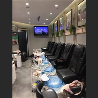 Sang shop nail vị trí đẹp, tiền rent rẻ trong Westfield Warringah