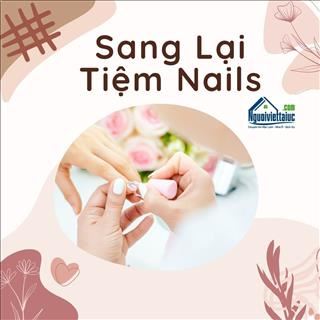 Cần sang tiêm nails cực kì đông khách ở Sunshine Coast