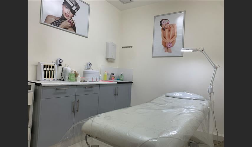 Sang shop Nails cách Cabramatta 35' lái xe, cơ hội ko nên bỏ qua