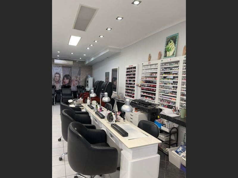 Shop nails vùng Wantirna South hoạt đông trên 4 năm cần sang 