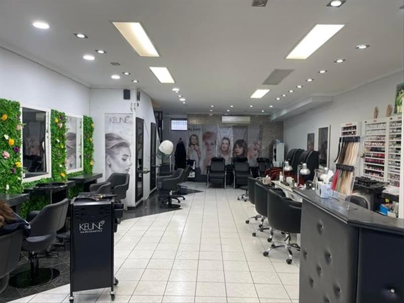 Shop nails vùng Wantirna South hoạt đông trên 4 năm cần sang 