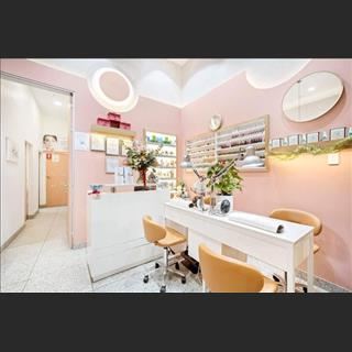 Sang shop Beauty & Lashes income cao trong Westfield Hornsby
