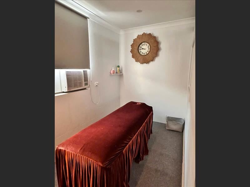 Sang gấp tiệm massage vùng Fairfield, rent & giá sang rất rẻ